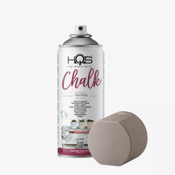 CHALK, ultramatný povrchový sprej na vodnej báze s vysokou krycou schopnosťou, zn. HQS (kamenno sivá), objem 400ml